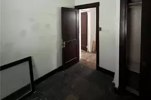 611 Singer Pl, Homewood Brushton, PA 15221 - Photo 6