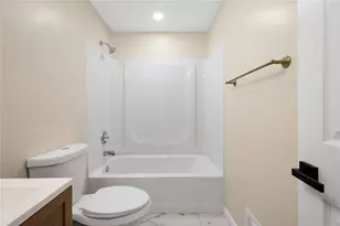 402 Forest Ridge Dr, Pittsburgh, PA 15221 - Photo 26