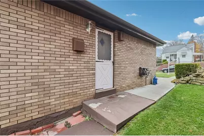 814 Laura St, West Mifflin, PA 15122 - Photo 38