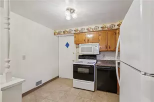 814 Laura St, West Mifflin, PA 15122 - Photo 10