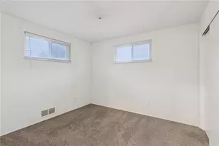 814 Laura St, West Mifflin, PA 15122 - Photo 16