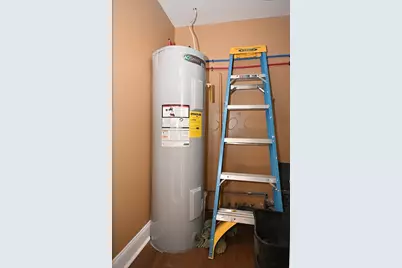 1102 Wilhelm Avenue, South Park, PA 15236 - Photo 14