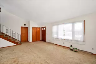 112 Elise Dr, Center Township, PA 16001 - Photo 8
