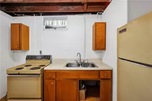 112 Elise Dr, Center Township, PA 16001 - Photo 28