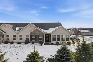 6024 Laurel Ct, Lancaster Township, PA 16037 - Photo 2
