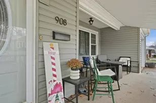 908 Aetna Dr, Ellwood City, PA 16117 - Photo 40