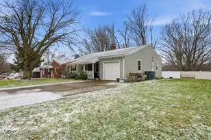 908 Aetna Dr, Ellwood City, PA 16117 - Photo 4