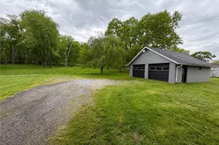 416 Country Club Dr, Ellwood City, PA 16117 - Photo 14