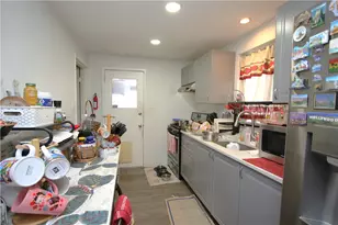 210 Livingston Rd, West Mifflin, PA 15122 - Photo 4