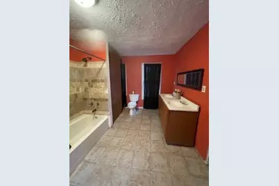 1708 Moravia Street, New Castle, PA 16101 - Photo 8