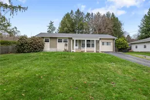 7 Hemlock Dr, Hempfield Township, PA 16125 - Photo 1