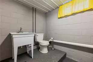 7 Hemlock Dr, Hempfield Township, PA 16125 - Photo 24