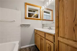 7 Hemlock Dr, Hempfield Township, PA 16125 - Photo 14