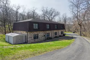 108 Oak Dr, Saxonburg Boro, PA 16056 - Photo 1