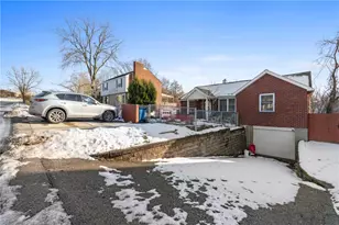 330 Wilson Dr, Pittsburgh, PA 15235 - Photo 2