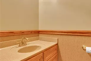 319 Bellford Ct, Cranberry Township, PA 16066 - Photo 18