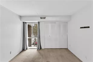 2401 Charlemagne Cir, Ross Twp, PA 15237 - Photo 10