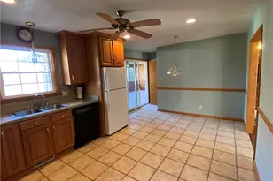 940 Wheatland Rd, West Middlesex Boro, PA 16159 - Photo 8