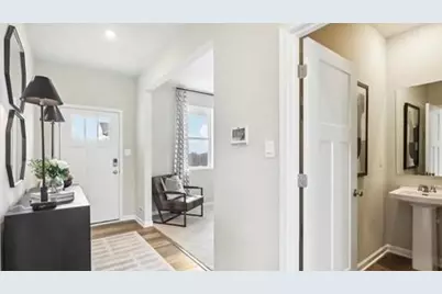 124 Smith Ln, Chippewa Township, PA 15010 - Photo 2