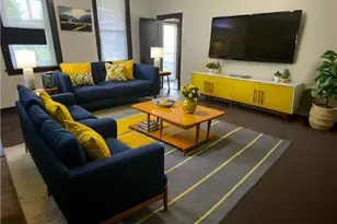 1121-1123 Zinkham St, McKees Rocks, PA 15136 - Photo 4