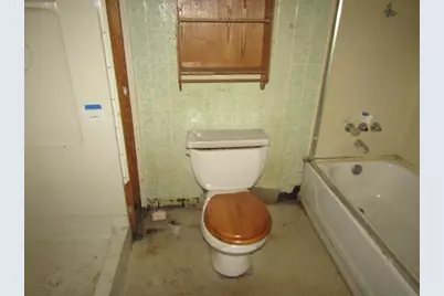 724 Laura St, West Mifflin, PA 15122 - Photo 34