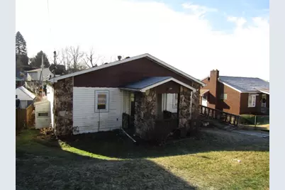 724 Laura St, West Mifflin, PA 15122 - Photo 1