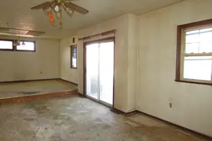 724 Laura St, West Mifflin, PA 15122 - Photo 12