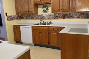 123 E Coffee St, Uniontown, PA 15401 - Photo 8