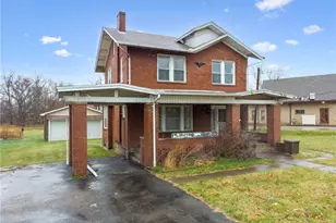 132 W Pennsylvania, New Stanton, PA 15672 - Photo 2