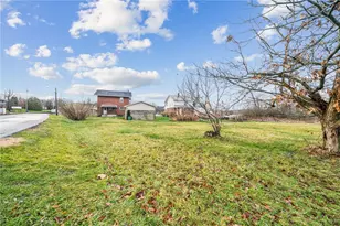 132 W Pennsylvania, New Stanton, PA 15672 - Photo 30