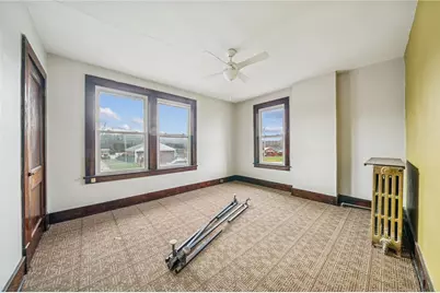 132 W Pennsylvania, New Stanton, PA 15672 - Photo 16