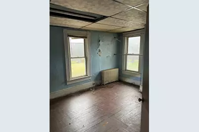 240 Penn Adamsburg Rd, Hempfield Township, PA 15675 - Photo 8