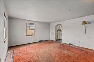 11690 Center St, North Huntingdon, PA 15642 - Photo 6