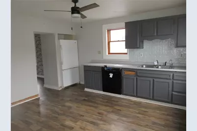 402 E Lincoln Ave, McDonald, PA 15057 - Photo 4