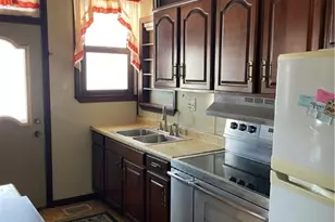 832 Thompson, Donora, PA 15033 - Photo 10