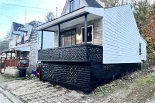 3326 Spring Garden Rd, Pittsburgh, PA 15212 - Photo 1