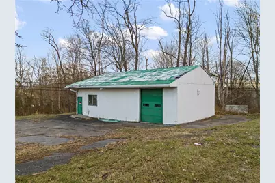 770 S Eighty Eight Rd, Carmichaels-Cumberland, PA 15320 - Photo 10