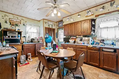 212 Bessemer Ave, Twp of But SW, PA 16045 - Photo 18