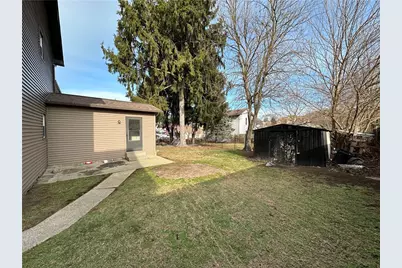 243 Pennsylvania Avenue, Rochester, PA 15074 - Photo 18