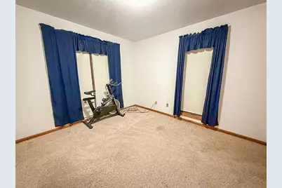 122 Helga Dr, Clay Township, PA 16061 - Photo 24