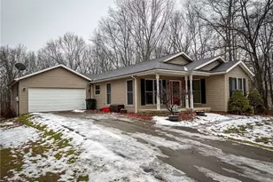 122 Helga Dr, Clay Township, PA 16061 - Photo 2