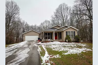 122 Helga Dr, Clay Township, PA 16061 - Photo 1