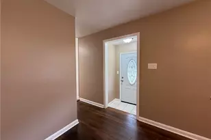 959 Bechtol, Sharon, PA 16146 - Photo 6