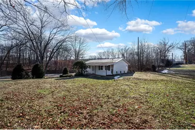 325 E Brewster Rd, Center Township, PA 16001 - Photo 2