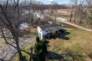 325 E Brewster Rd, Center Township, PA 16001 - Photo 4