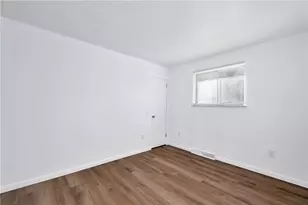 325 E Brewster Rd, Center Township, PA 16001 - Photo 20