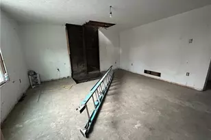 849 Rebecca Ave, Pittsburgh, PA 15221 - Photo 2