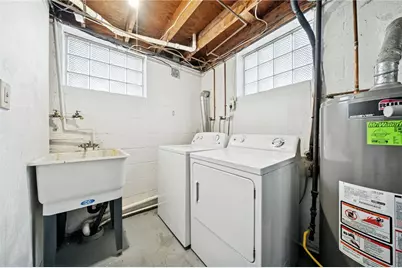 203 Sherrie Dr, Pittsburgh, PA 15239 - Photo 10