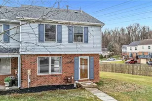 147 Meadow Gap Dr, Monroeville, PA 15146 - Photo 2