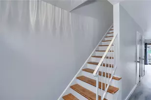 444 Country View Ct, Pittsburgh, PA 15205 - Photo 4